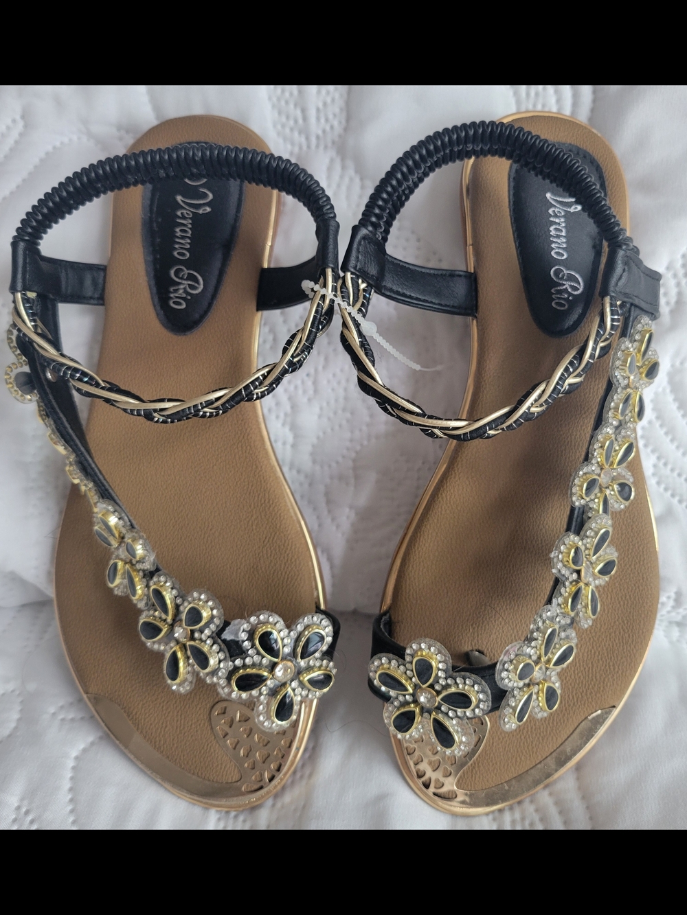 Verano Rio Women's Black & Gold Floral T-Strap Sandals